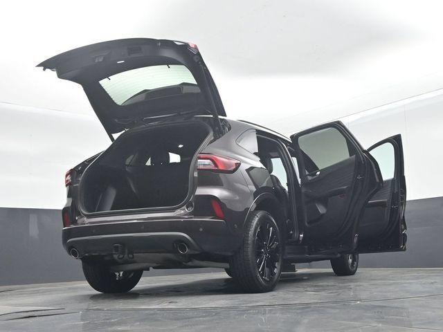 Certified 2023 Ford Escape ST-Line Elite w/ Premium Technology Package AWD/4WD image 77