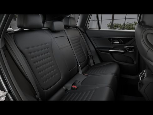 Used 2026 Mercedes-Benz GLC 300 4MATIC image 40
