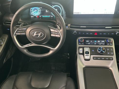 Used 2023 Hyundai Palisade Calligraphy w/ Winter Package AWD/4WD image 15