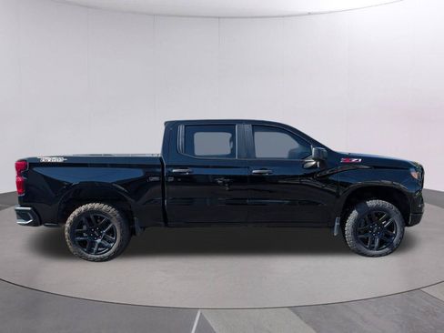 Used 2025 Chevrolet Silverado 1500 Custom Trail Boss AWD/4WD image 6