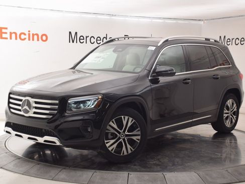 New 2025 Mercedes-Benz GLB 250 image 2