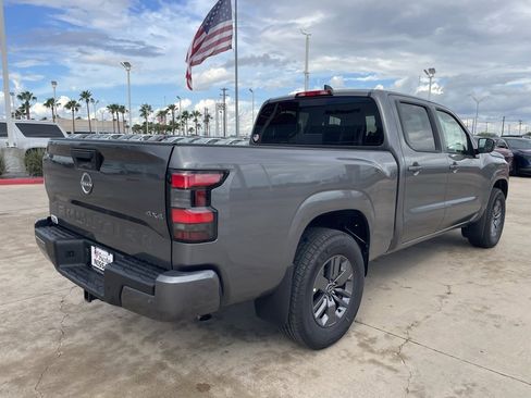 New 2026 Nissan Frontier SV w/ SV Convenience Package image 3