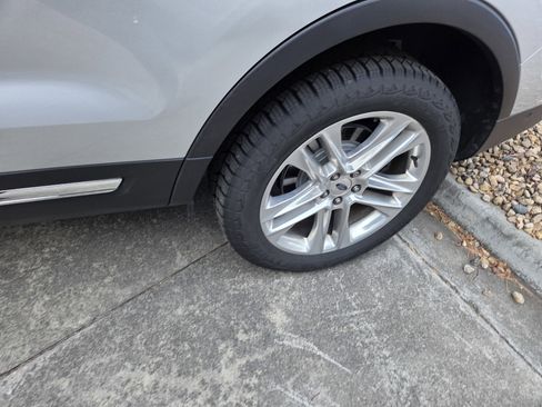 Used 2017 Ford Explorer Limited w/ Equipment Group 301A image 10