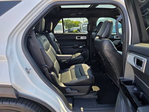 Used 2024 Ford Explorer ST w/ Equipment Group 401A AWD/4WD image 25