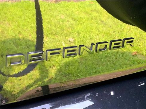 Used 2024 Land Rover Defender 110 S AWD/4WD image 9