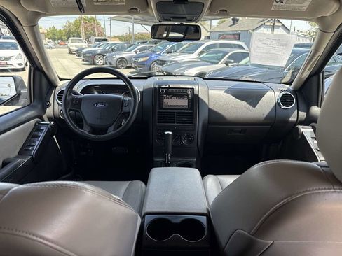 Used 2008 Ford Explorer XLT RWD image 21