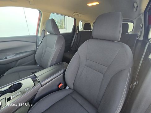 Used 2025 Nissan Rogue S image 11