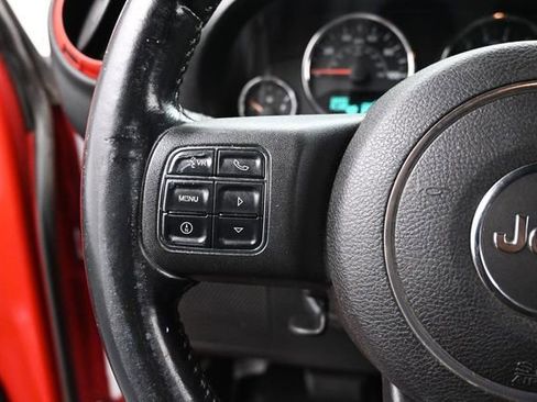 Used 2011 Jeep Wrangler Sport w/ Connectivity Group AWD/4WD image 26