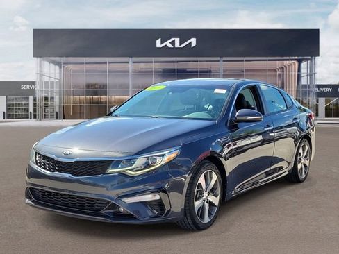 Used 2019 Kia Optima S FWD image 3
