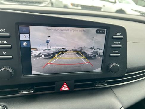 Used 2025 Hyundai Elantra Sport FWD image 22