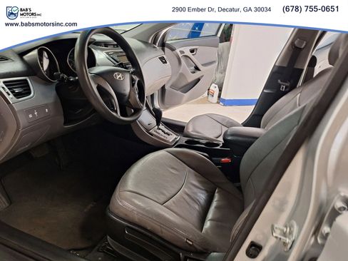 Used 2013 Hyundai Elantra GLS image 17