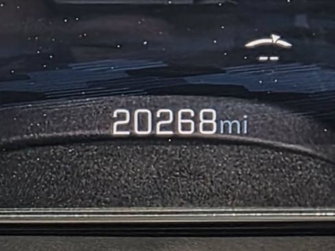 Used 2026 Chevrolet Equinox LT AWD/4WD image 32
