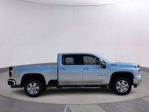 Certified 2020 Chevrolet Silverado 2500 LTZ w/ LTZ Plus Package AWD/4WD image 8