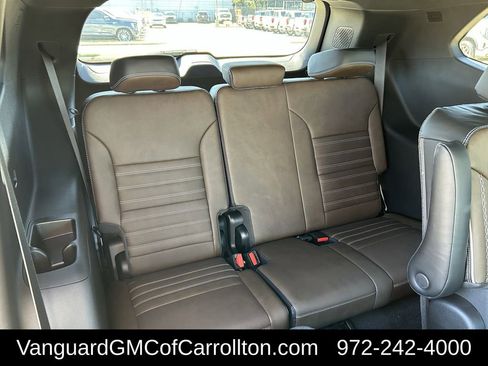 New 2026 GMC Acadia Denali Ultimate w/ LPO, Floor Liner Package AWD/4WD image 27