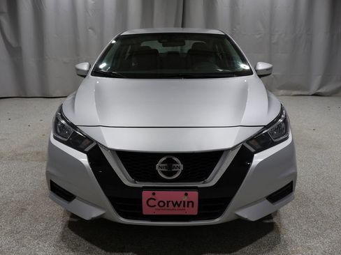 Used 2021 Nissan Versa SV image 7