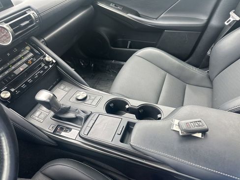 Used 2022 Lexus IS 300 AWD w/ Premium Package image 28