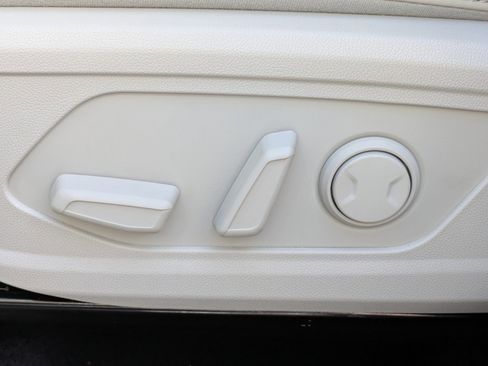 Certified 2026 Kia Sorento SX FWD image 18
