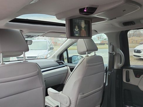 Used 2024 Honda Odyssey Elite image 28