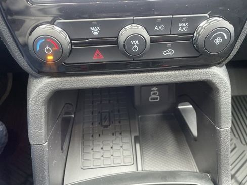 New 2025 Ford Ranger XLT w/ FX4 Off-Road Package image 42