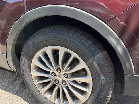 Used 2018 Lincoln MKX Select w/ Select Plus Package FWD image 13