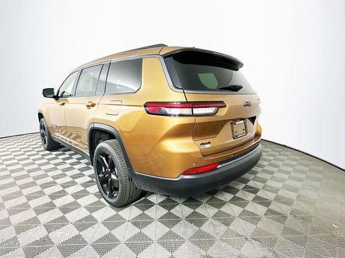 New 2026 Jeep Grand Cherokee L Limited w/ Limited Altitude Package AWD/4WD image 7