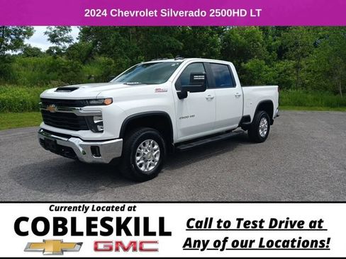Used 2024 Chevrolet Silverado 2500 LT AWD/4WD image 9