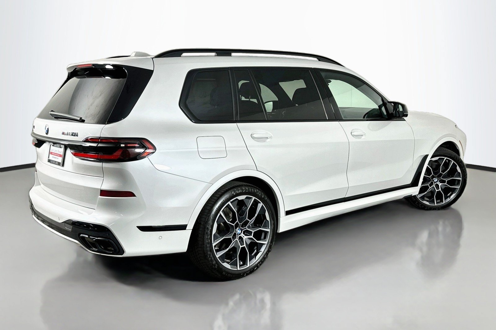 Used 2024 BMW X7 M60i w/ Executive Package AWD/4WD image 14