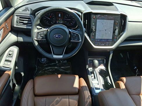 Certified 2023 Subaru Ascent Touring AWD/4WD image 14