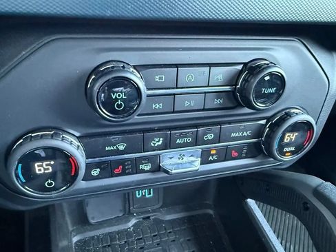 Used 2024 Ford Bronco Outer Banks AWD/4WD image 16