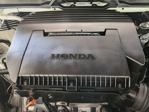 Used 2025 Honda Pilot Touring image 33