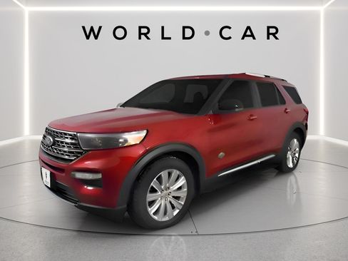 Used 2023 Ford Explorer King Ranch w/ Technology Package RWD image 3