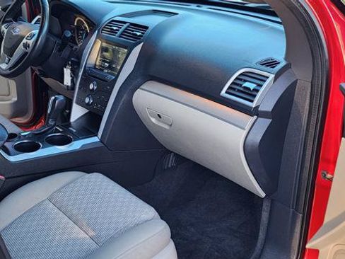 Used 2011 Ford Explorer XLT w/ 201A Rapid Spec Order Code FWD image 14
