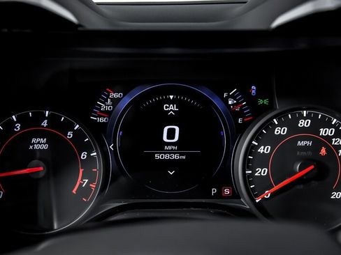 Used 2019 Chevrolet Camaro ZL1 RWD image 27