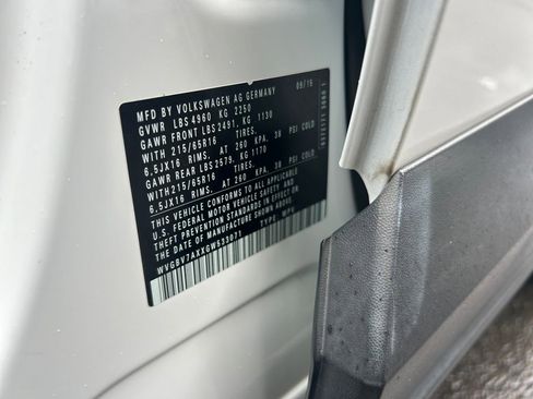 Used 2016 Volkswagen Tiguan S image 34