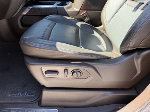Used 2021 GMC Sierra 1500 Denali image 28
