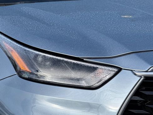 Used 2023 Toyota Highlander XLE image 10