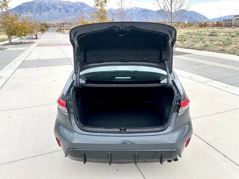 Used 2025 Toyota Corolla SE image 7