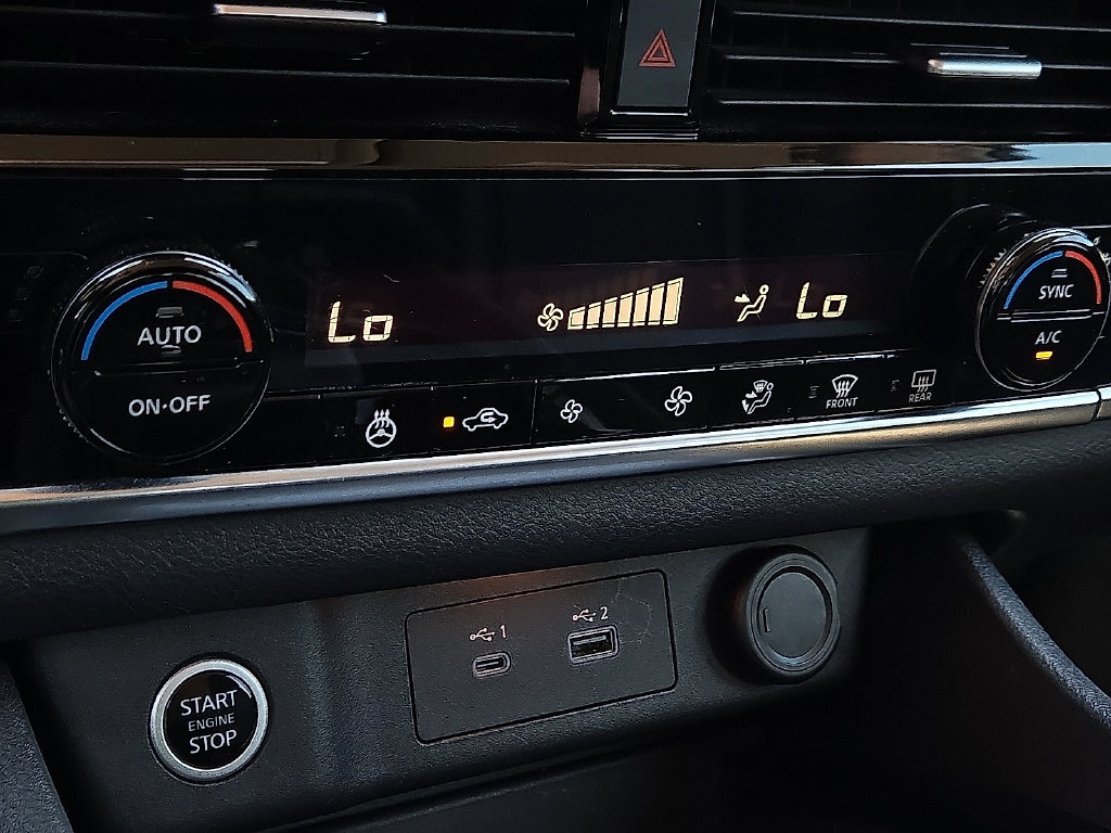 Used 2021 Nissan Rogue SV w/ Premium Package AWD/4WD image 15
