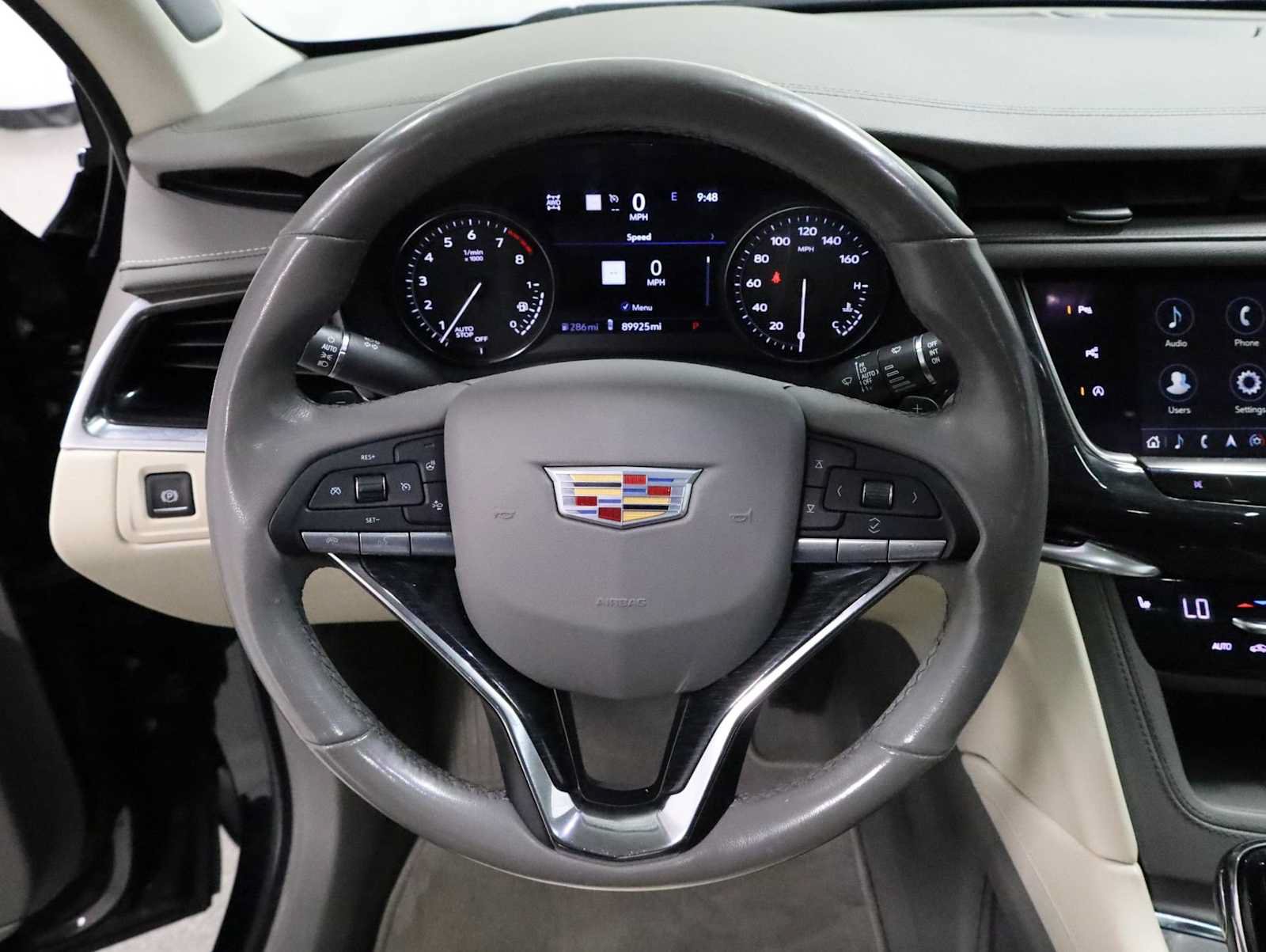 Used 2020 Cadillac XT6 Premium Luxury AWD/4WD image 23