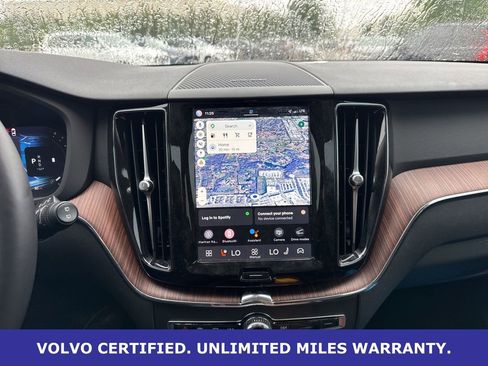 Certified 2024 Volvo XC60 B5 Plus w/ Climate Package AWD/4WD image 22