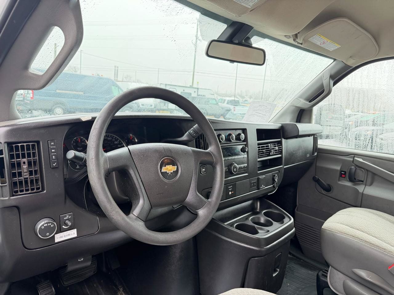Used 2020 Chevrolet Express 3500 RWD image 20