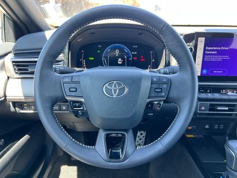 Used 2025 Toyota Camry SE w/ Multimedia Upgrade Package FWD image 18