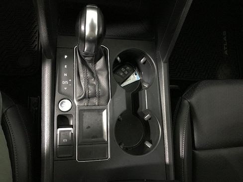 Used 2019 Volkswagen Atlas SE FWD image 30