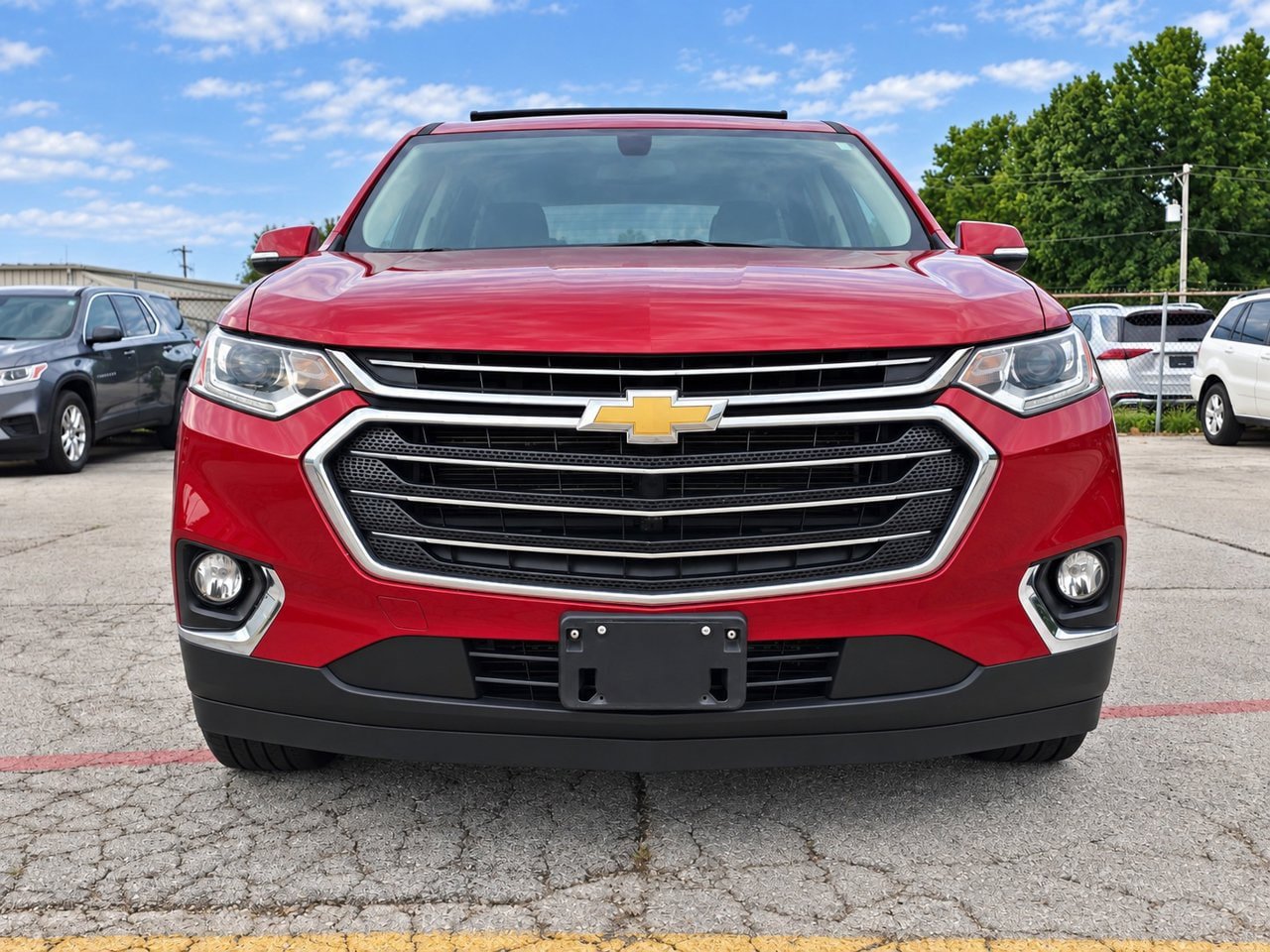 Certified 2019 Chevrolet Traverse LT FWD image 2