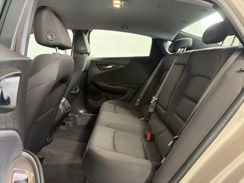 Used 2023 Chevrolet Malibu LT FWD image 12
