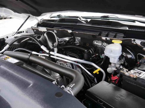 Certified 2021 RAM 1500 Classic SLT image 15