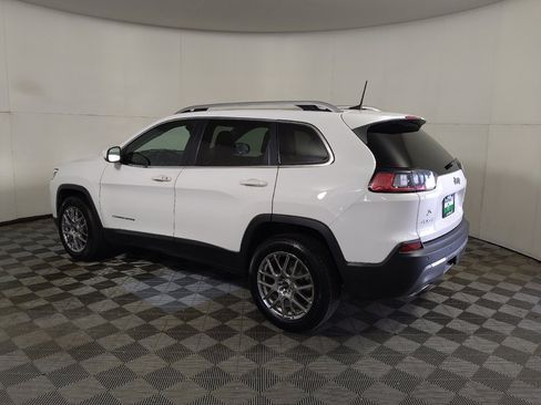 Used 2019 Jeep Cherokee Limited w/ Trailer Tow Group AWD/4WD image 3