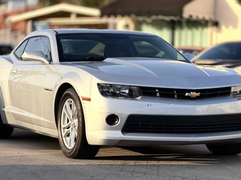Used 2015 Chevrolet Camaro LS RWD image 4