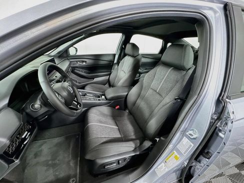 Used 2025 Honda Accord Sport image 10