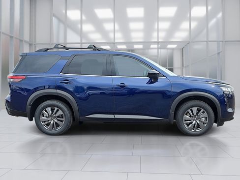 New 2026 Nissan Pathfinder SV FWD image 4